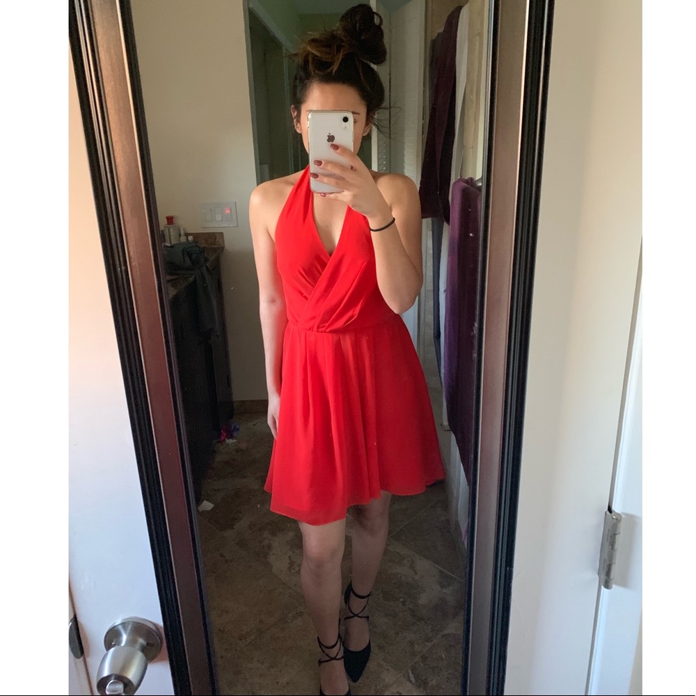 Bebe halter dress 👗